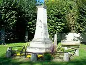 The Aumont-en-Halatte war memorial in 1920, before the church.