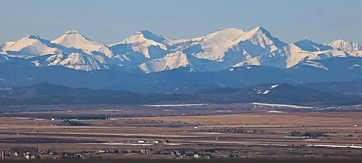 L→R Banded Peak, Outlaw Peak, Mt. Cornwall / Mt. Glasgow