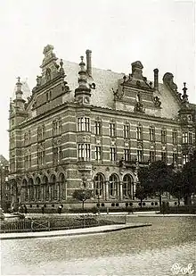 Danzig (now Gdańsk) branch&nbsp;[de], Karrenwall 10 (arch. Hasak), completed ca. 1904