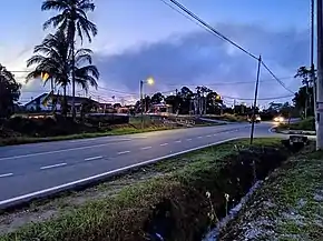 Jalan Tanjung Malim-Slim River (Federal Highway 1), Kampung Kelan (220903) 2.jpg