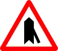 2f)&nbsp;— Merging traffic on the right