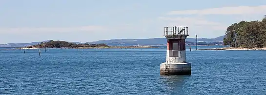 Malveiras and Briñas islands (Cortegada right)
