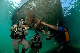 Removing a small propeller